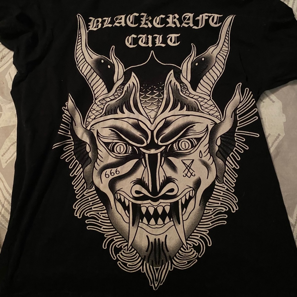 Blackcraft shirt size medium